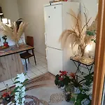 Comme A La Maison Chez Domi Coquet T2 Avec Jardin *