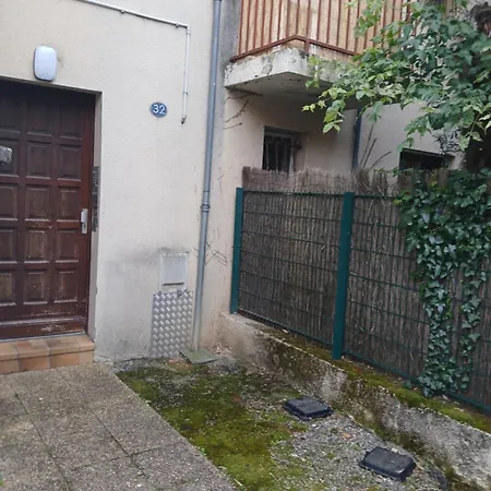 Comme A La Maison Chez Dominnique Coquet T2 Avec Jardin Homme Chaleureux Pansiyon