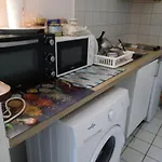 Rum i privatbostad Comme A La Maison Chez Domi Coquet T2 Avec Jardin